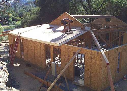 House Takes Shape as Roof Panels are Installed