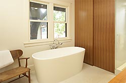 Simple bathroom design shows how elegant and harmonious the minimalist home can be! Photo by wonderblunt.